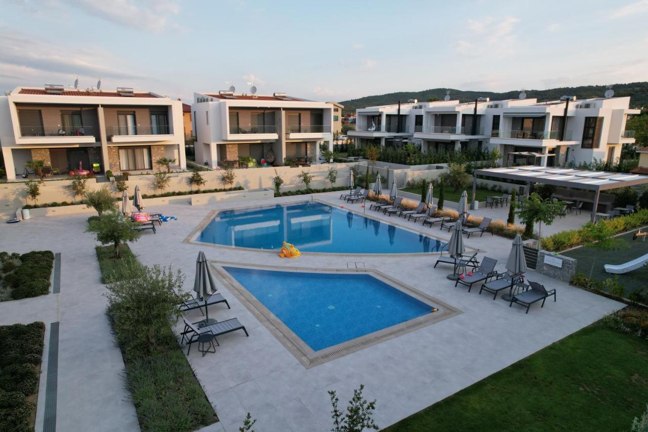 Olea Valley Holiday Villa Nikiti  Eksteriør billede
